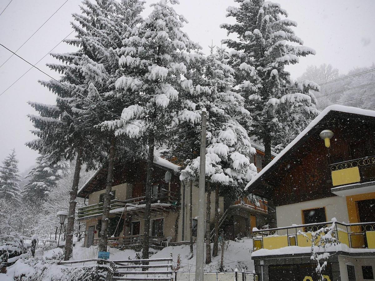 Mountain Sun Guest House Chiflik Exterior foto